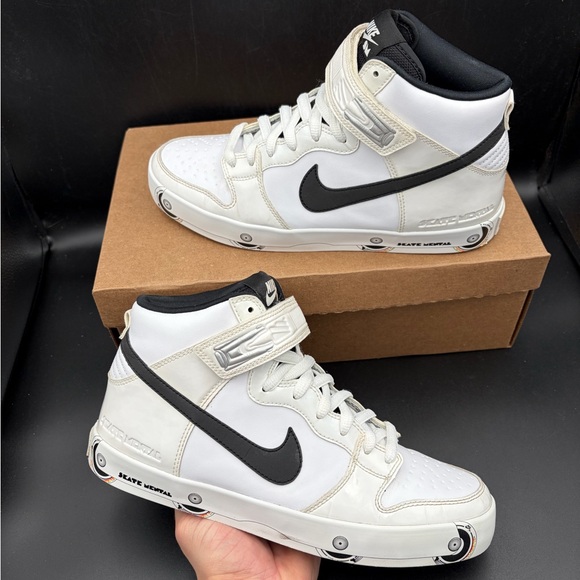 Size 8.5 - Nike SB Dunk High Pro LR Skate Mental Rollerblades 2013